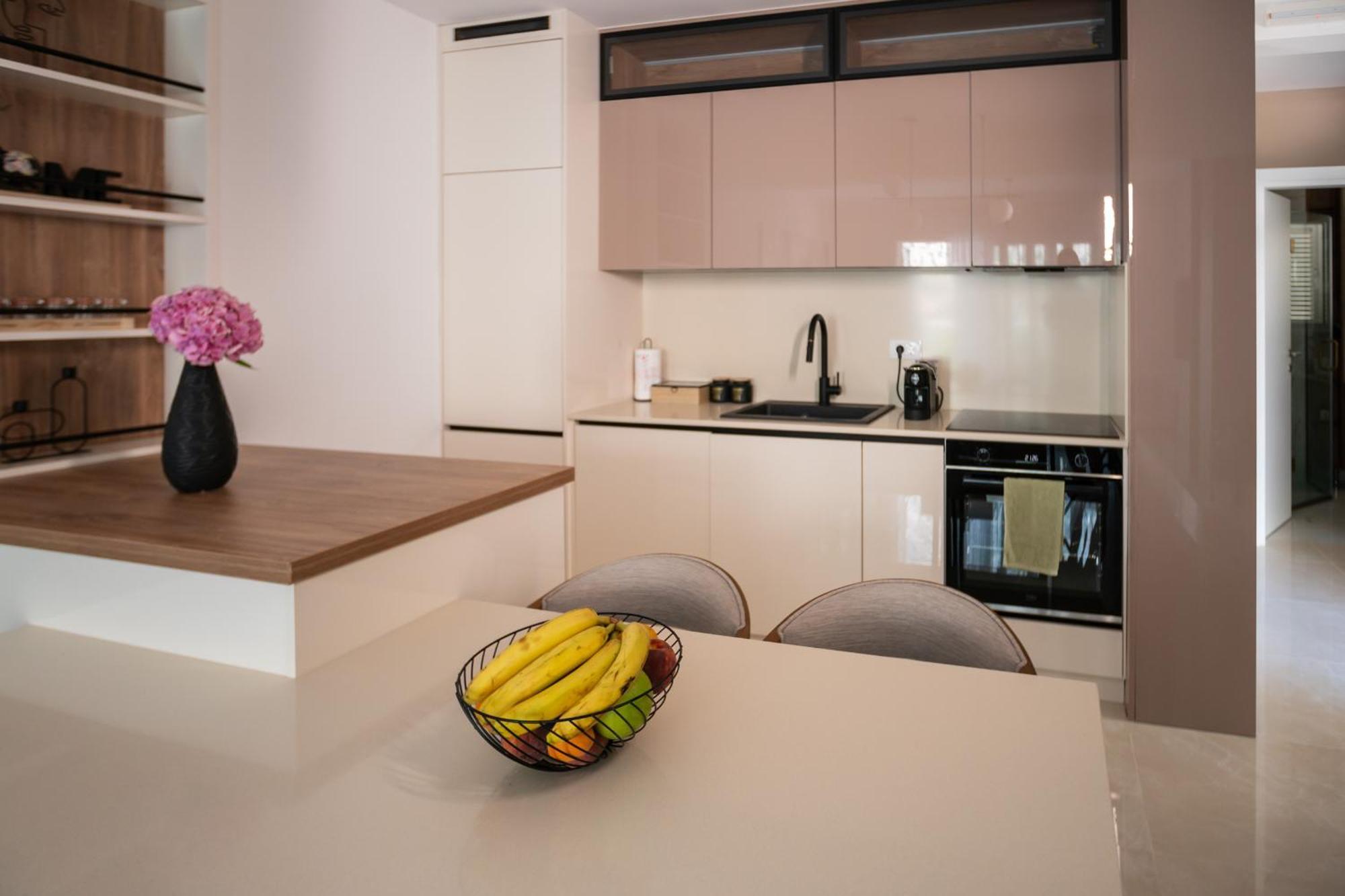 Chillout Apartment In Kotor Bay Esterno foto