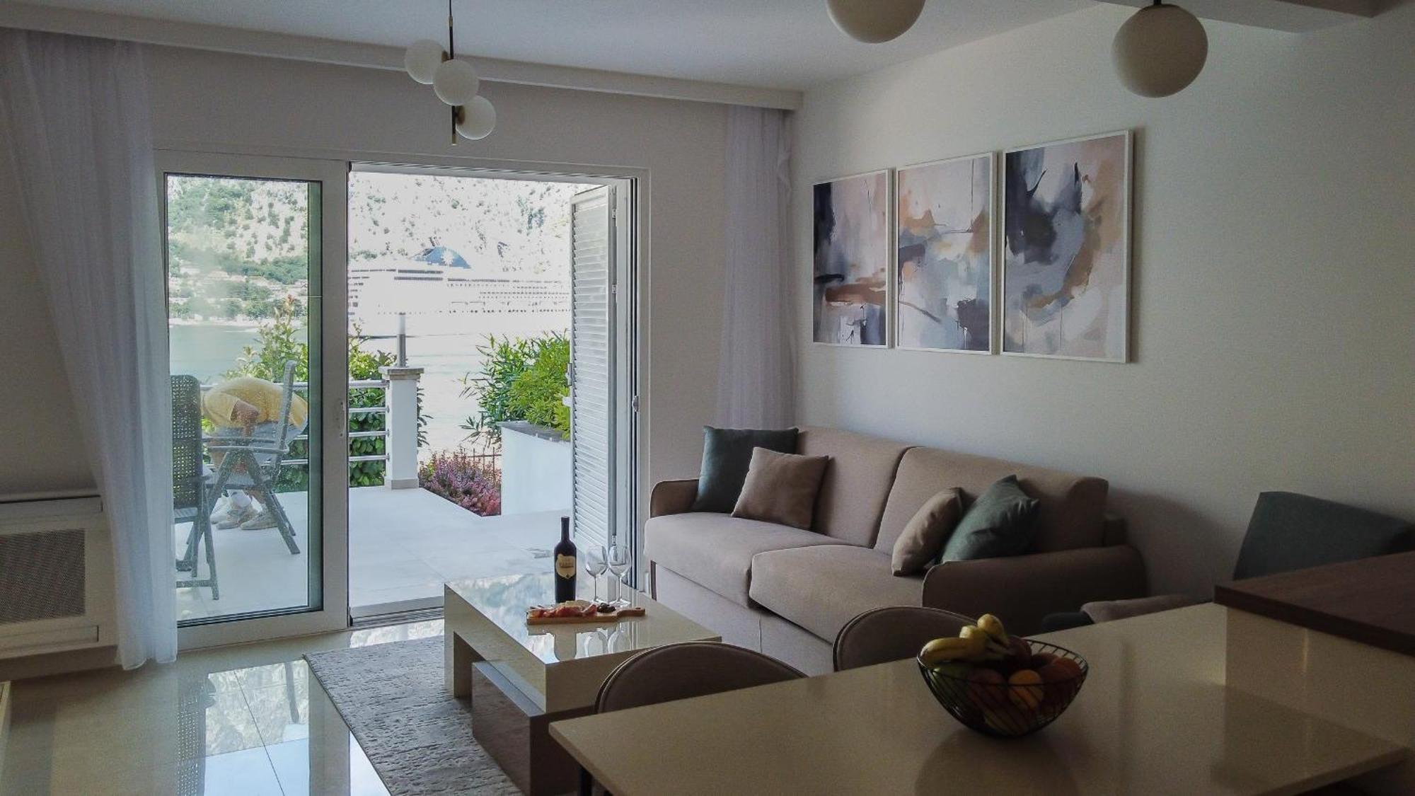 Chillout Apartment In Kotor Bay Esterno foto