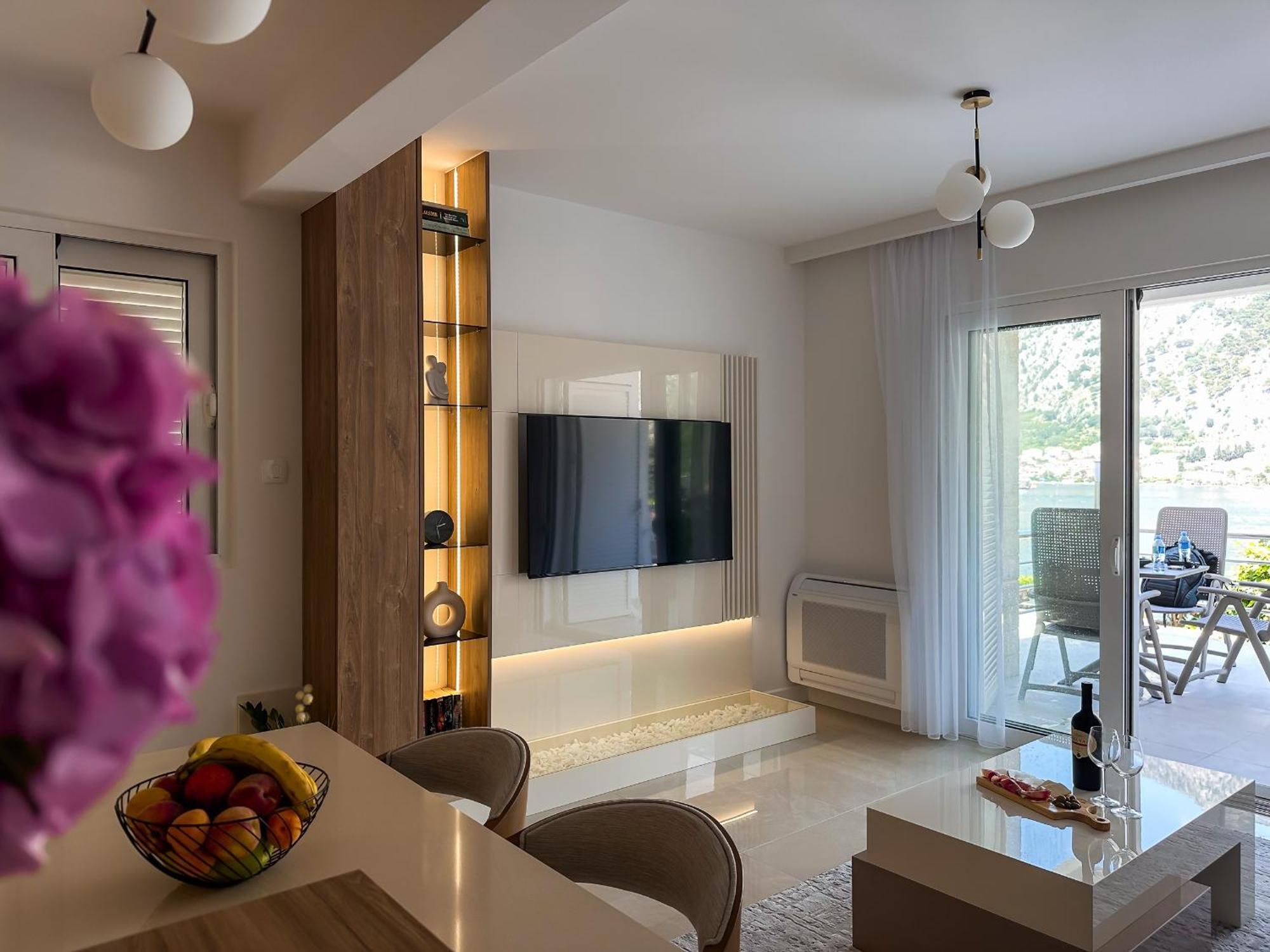 Chillout Apartment In Kotor Bay Esterno foto