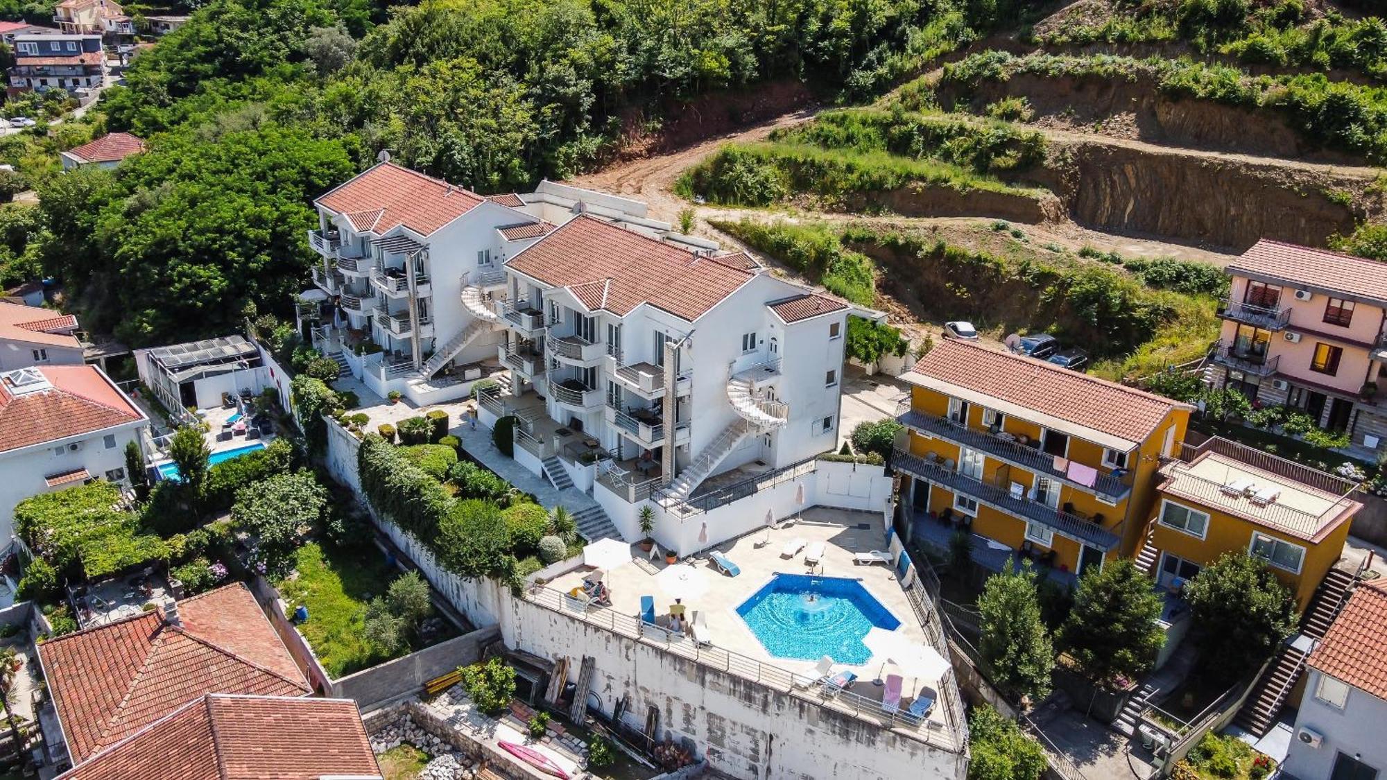 Chillout Apartment In Kotor Bay Esterno foto